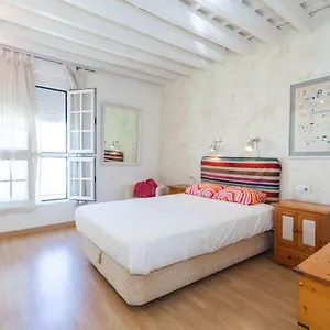 acogedor-apartamento-en-cadiz.hotelsincadiz.net/